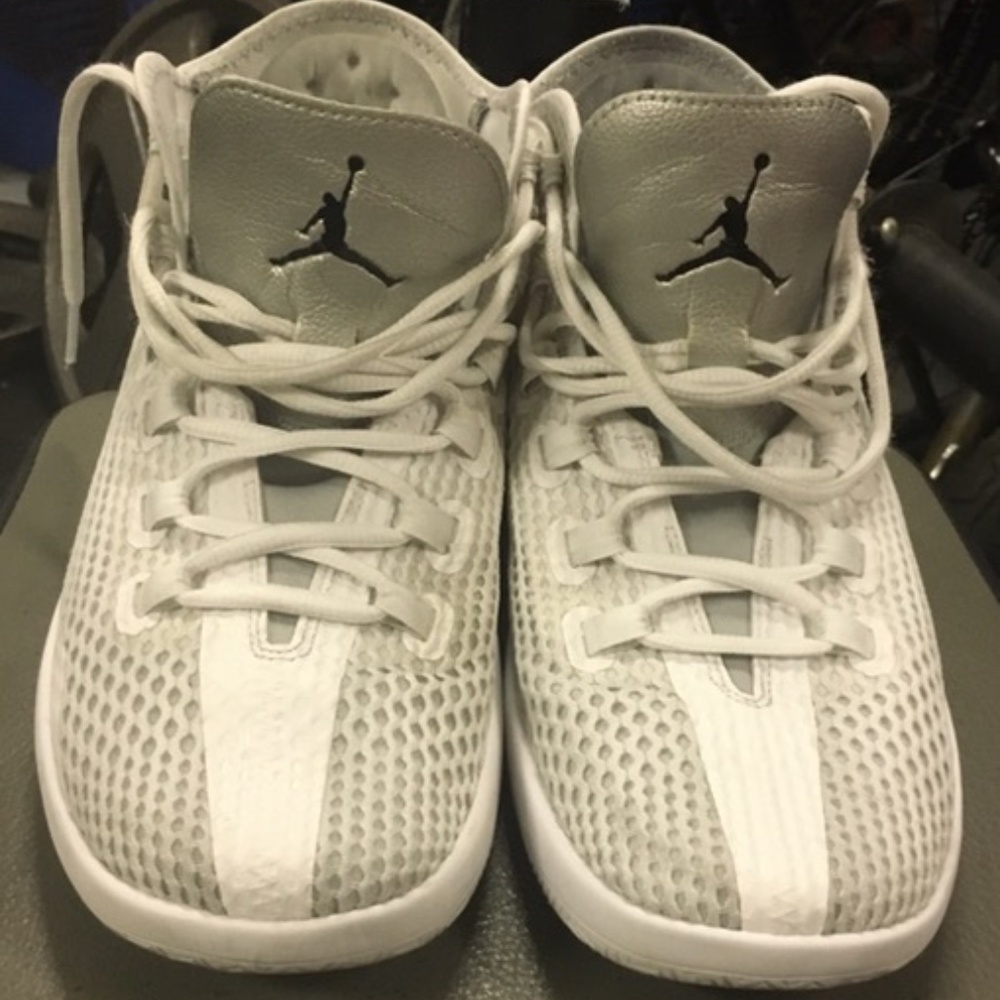 Jordan Reveal (Men's Size 10)